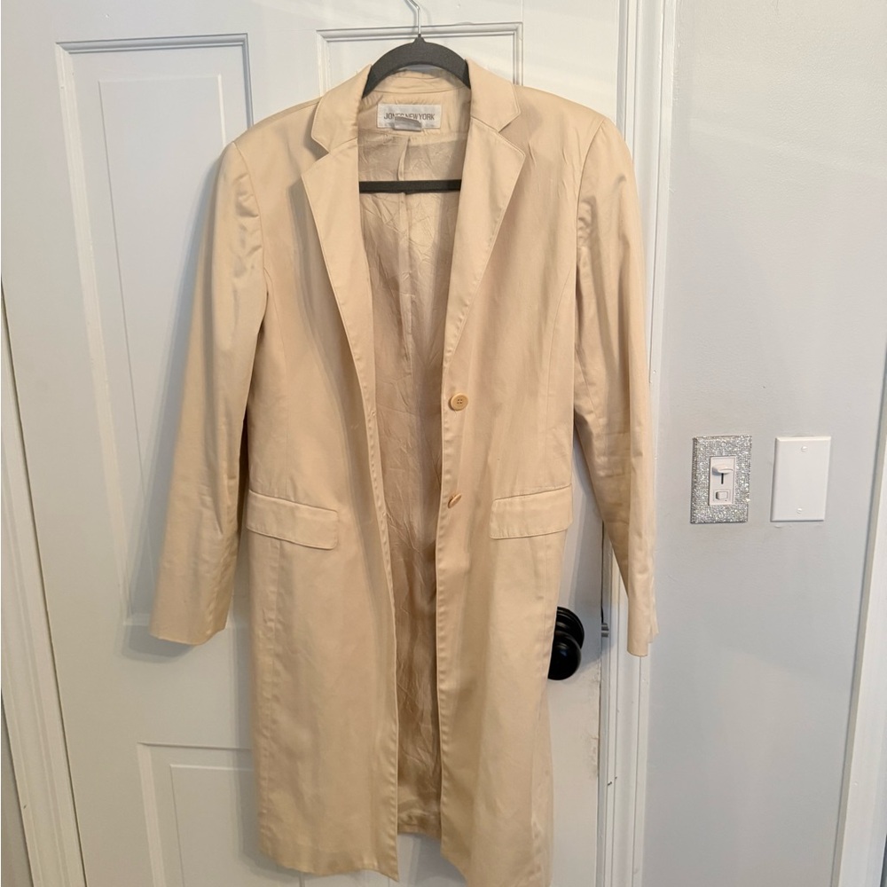 Jones New York Tan Trench Coat